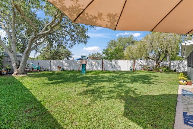 11927 Steppingstone Blvd, Tampa, FL 33635 - view of yard