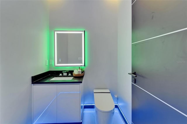 6530 Simone Shores Cir, Apollo Beach, FL 33572 - bathroom featuring vanity and toilet