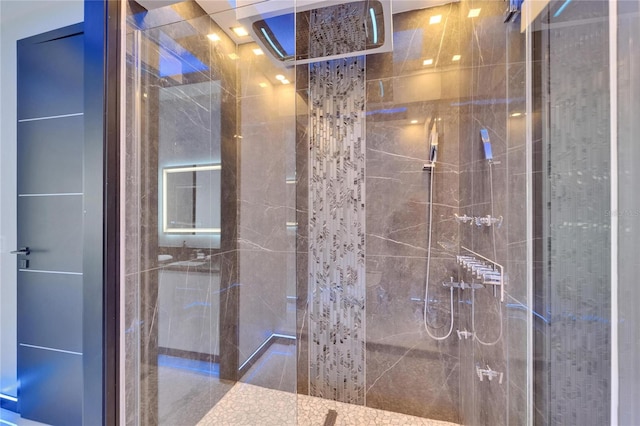 6530 Simone Shores Cir, Apollo Beach, FL 33572 - full bathroom with a shower stall