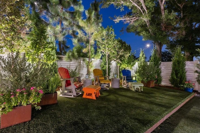 213 N Hesperides St, Tampa, FL 33609 - view of yard