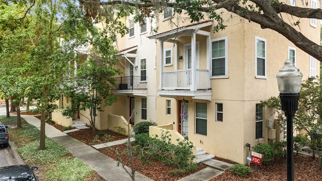 918 Sombra St, Tampa, FL 33619 - photo 1