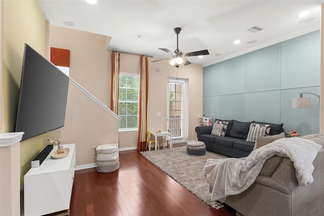 918 Sombra St, Tampa, FL 33619 - photo 5