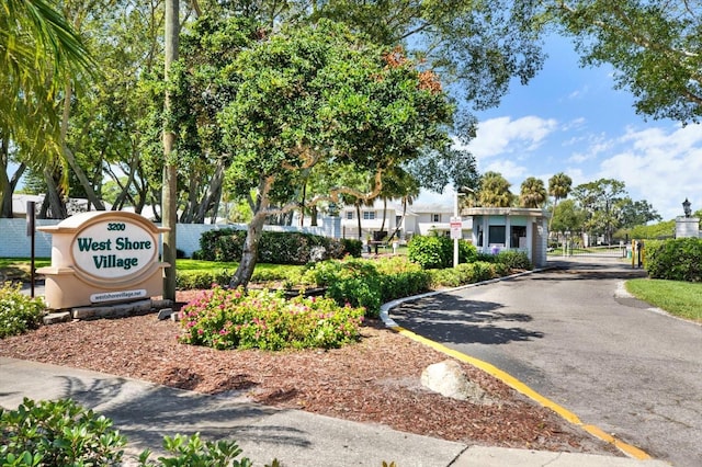 3229 40th Ln S Unit C, Saint Petersburg, FL 33711 - community sign featuring a gate