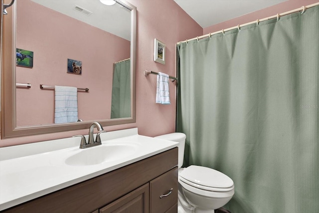 3229 40th Ln S Unit C, Saint Petersburg, FL 33711 - full bathroom featuring vanity and toilet