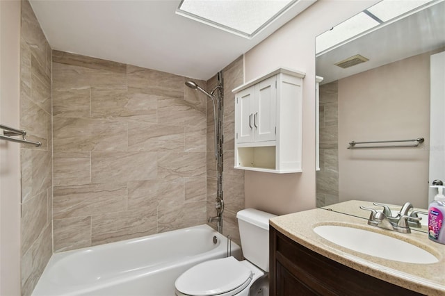 2131 Ridge Rd S Unit 3, Largo, FL 33778 - bathroom with toilet, vanity, and bathtub / shower combination
