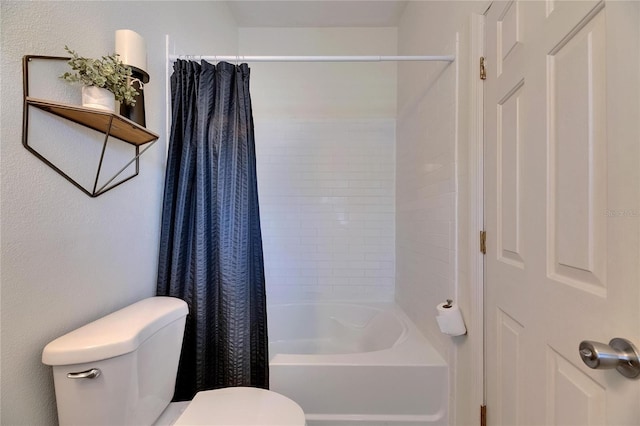 11728 Crest Creek Dr, Riverview, FL 33569 - full bathroom featuring toilet and shower / tub combo