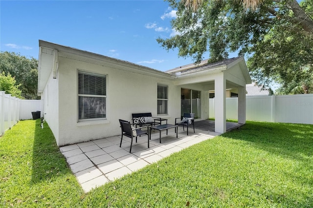 11728 Crest Creek Dr, Riverview, FL 33569 - rear view of house featuring stucco siding and a patio area