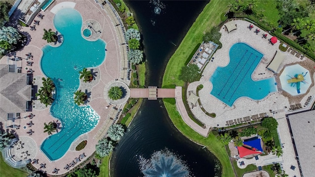 11728 Crest Creek Dr, Riverview, FL 33569 - bird's eye view of a pool area and a large body of water