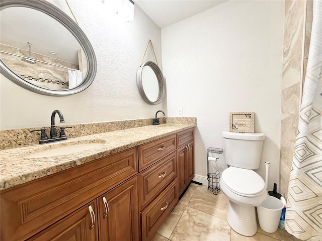 2137 W Saint Louis St, Tampa, FL 33607 - full bathroom featuring double vanity, curtained shower, and toilet