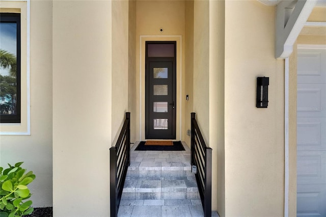 6532 Simone Shores Cir, Apollo Beach, FL 33572 - entrance to property with stucco siding