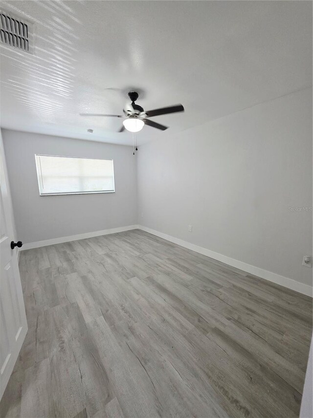 5817 Liverpool Dr, Tampa, FL 33615 - photo 26