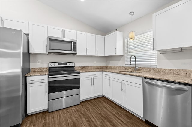 10900 Livingston Dr, New Port Richey, FL 34654 - photo 5