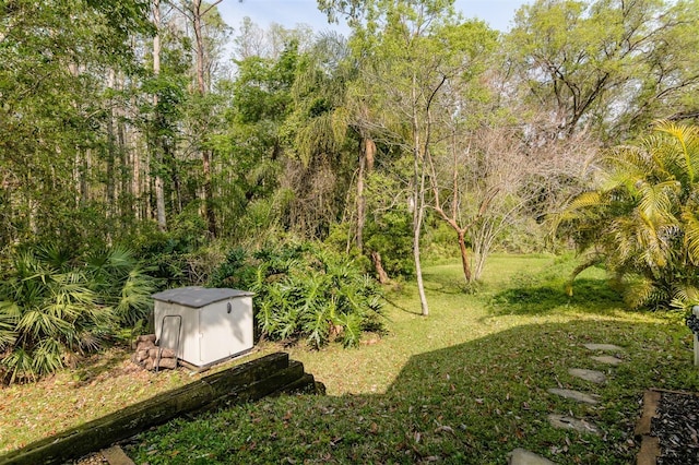 5619 Essex Ct, Palm Harbor, FL 34685 - view of grassy yard