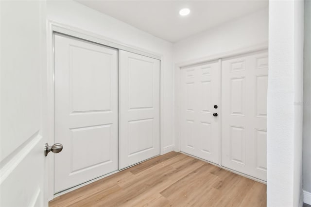 1110 Canal St, Ruskin, FL 33570 - foyer entrance featuring light wood-style floors