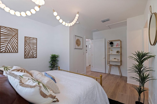 1579 Bayshore Blvd, Dunedin, FL 34698 - bedroom featuring wood finished floors