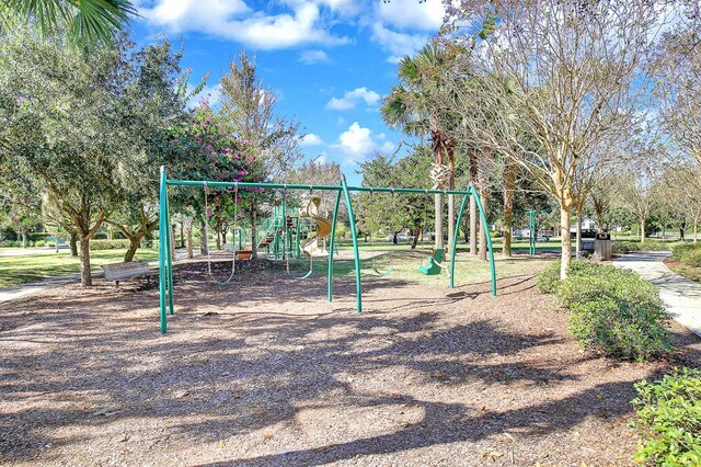 16016 Persimmon Grove Dr, Lithia, FL 33547 - view of community jungle gym