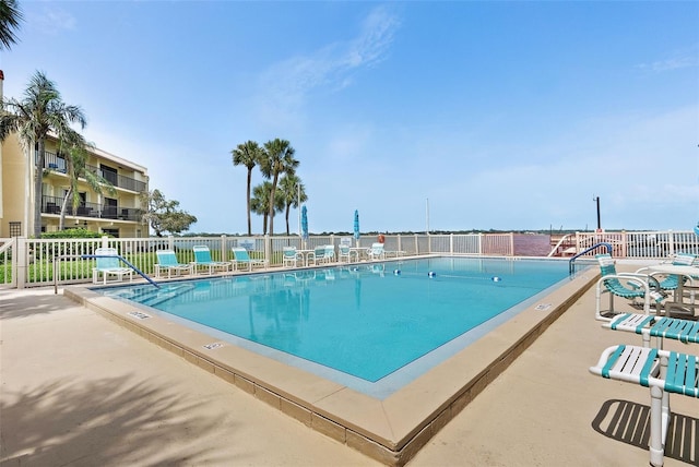 7520 Sunshine Skyway Ln S Unit 109, Saint Petersburg, FL 33711 - view of community pool