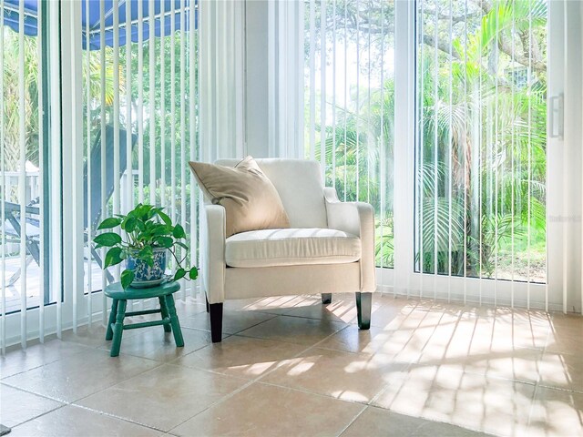 14840 Shipwatch Trce Unit 1924, Largo, FL 33774 - view of sunroom / solarium