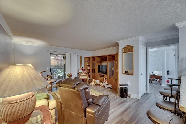 9481 Highland Oak Dr Unit 1511, Tampa, FL 33647 - living room with light wood-type flooring, ornamental molding, a textured ceiling, and baseboards