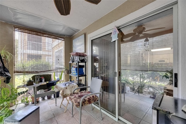 9481 Highland Oak Dr Unit 1511, Tampa, FL 33647 - sunroom / solarium with ceiling fan