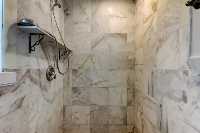 1242 Bermuda St, Clearwater, FL 33755 - full bath featuring a tile shower