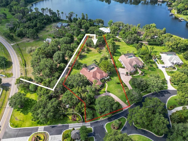 10504 Echo Lake Dr, Odessa, FL 33556 - view of property location with a large body of water and property boundaries highlighted