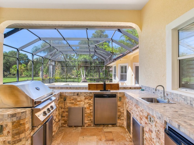 10504 Echo Lake Dr, Odessa, FL 33556 - view of patio featuring a sink and glass enclosure