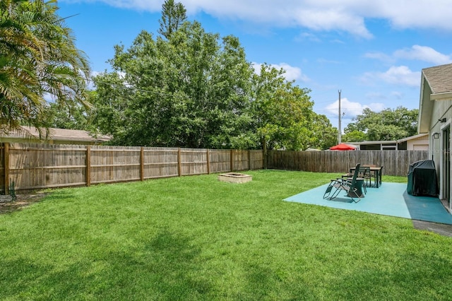 4021 Vana Dr, Sarasota, FL 34241 - view of yard with a patio area