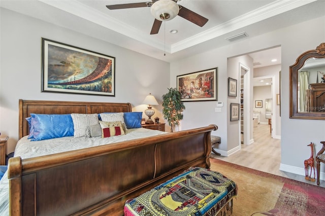 17 Franklin Ct S Unit C, Saint Petersburg, FL 33711 - bedroom featuring wood finished floors, recessed lighting, crown molding, baseboards, and a ceiling fan