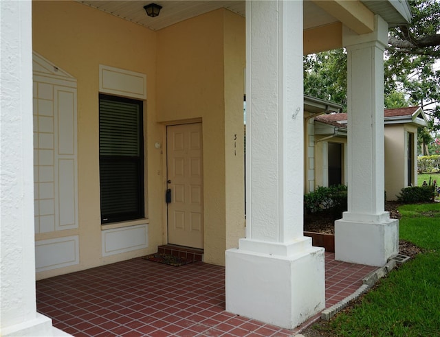 311 Kelsey Way Unit 3, Sun City Center, FL 33573 - entrance to property with stucco siding
