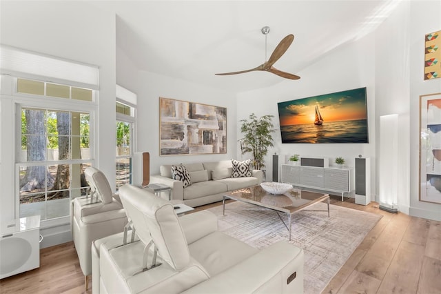5102 White Pine Cir NE, Saint Petersburg, FL 33703 - photo 7