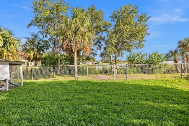 1045 28th Ave S, Saint Petersburg, FL 33705 - view of yard