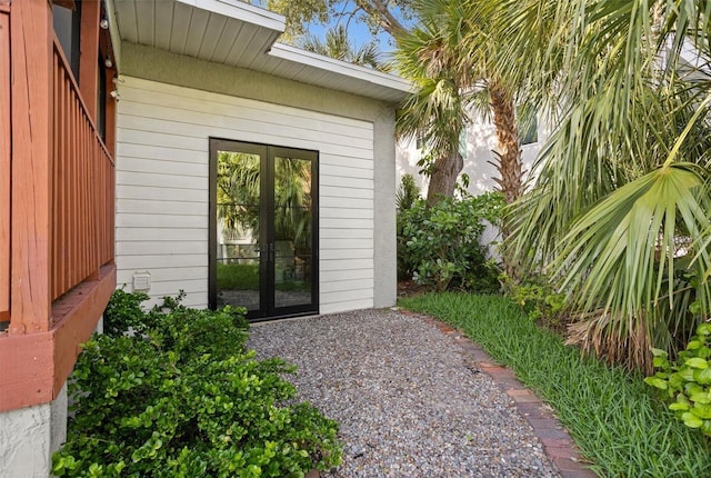 1045 28th Ave S, Saint Petersburg, FL 33705 - doorway to property with french doors