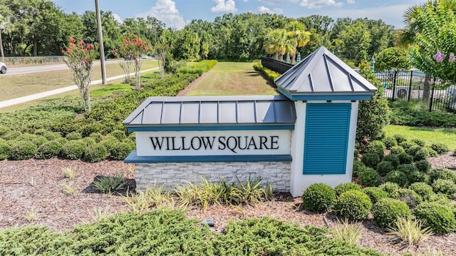 1396 White Fox Run, Lutz, FL 33549 - view of community sign