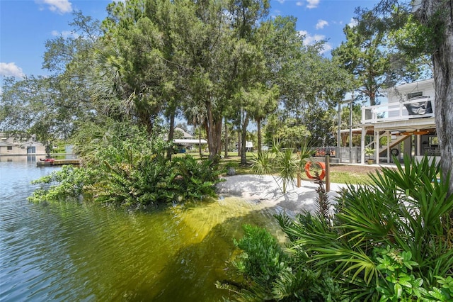 7300 Mackerel Ln, Hudson, FL 34667 - view of yard with a water view