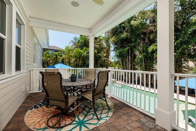852 Cordova Blvd NE, Saint Petersburg, FL 33704 - photo 47