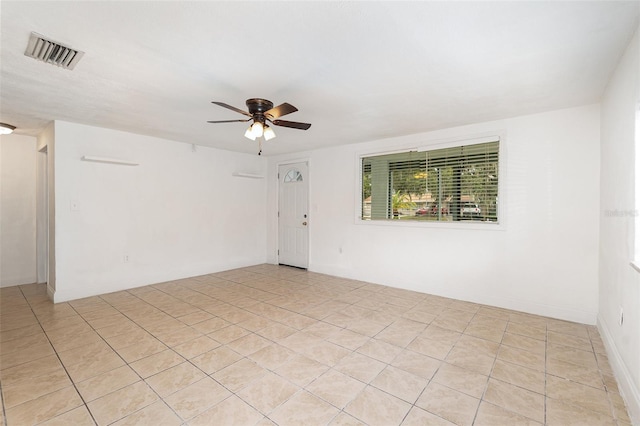 130 E Pendleton Ave, Eustis, FL 32726 - empty room featuring a ceiling fan