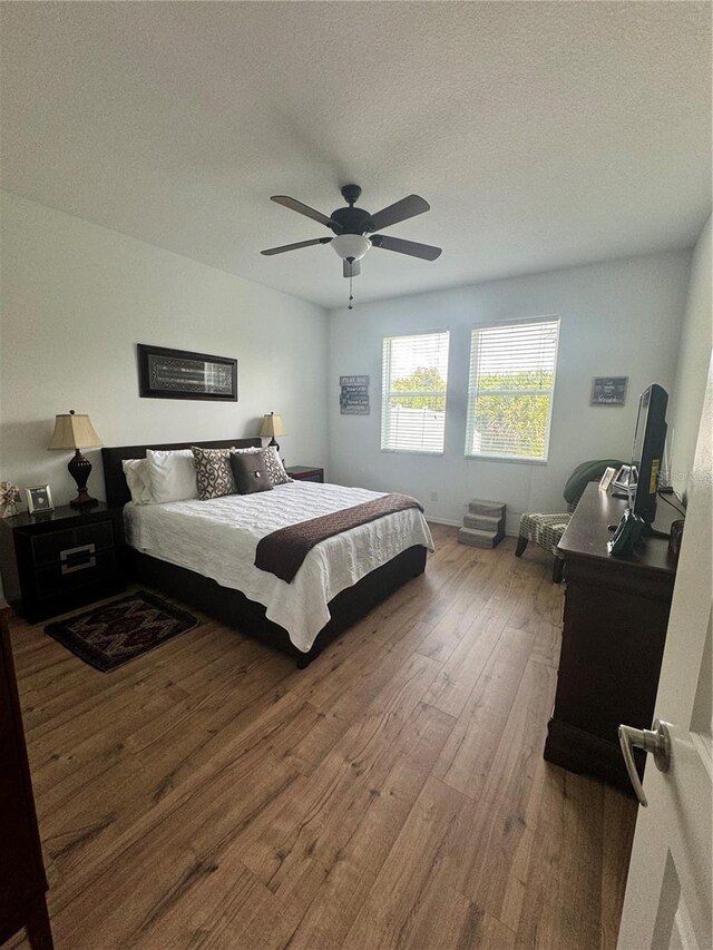 12032 Grand Kempston Dr, Gibsonton, FL 33534 - photo 32