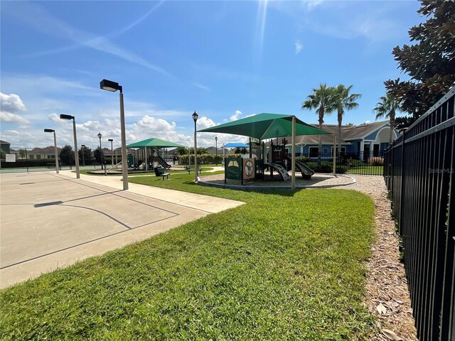 12032 Grand Kempston Dr, Gibsonton, FL 33534 - photo 45