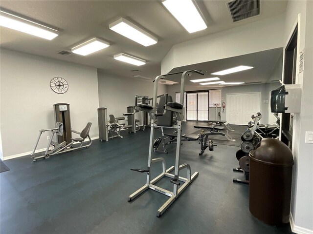 12032 Grand Kempston Dr, Gibsonton, FL 33534 - photo 48