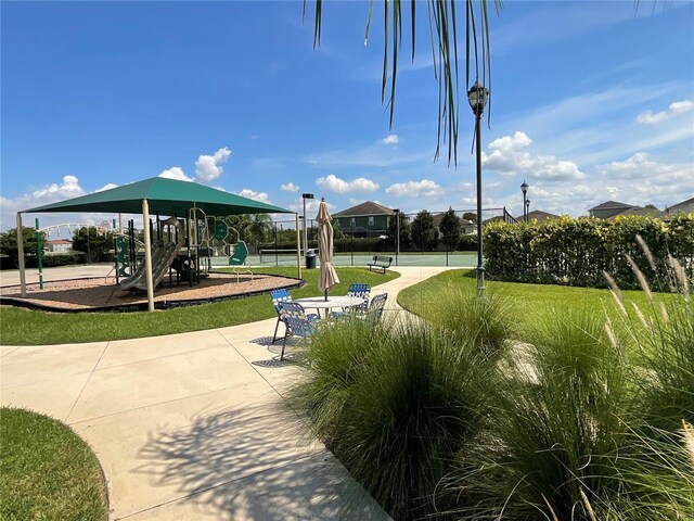 12032 Grand Kempston Dr, Gibsonton, FL 33534 - photo 51