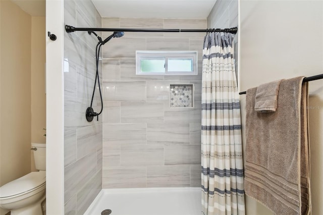 1529 Essex Dr N, Saint Petersburg, FL 33710 - full bathroom with a tile shower and toilet