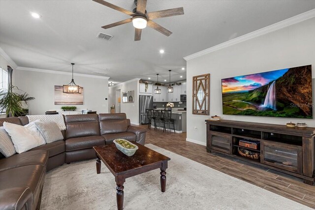 2401 Morninglight Dr, Lutz, FL 33558 - photo 25