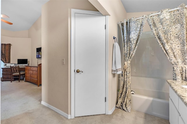 2921 SE 38th Pl, Ocala, FL 34480 - full bath featuring shower / bath combo, vanity, and a ceiling fan