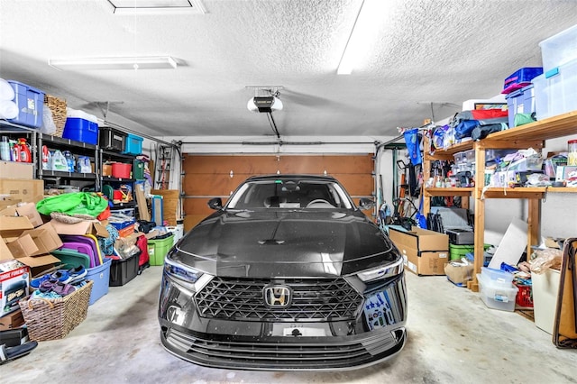 2921 SE 38th Pl, Ocala, FL 34480 - garage with a garage door opener