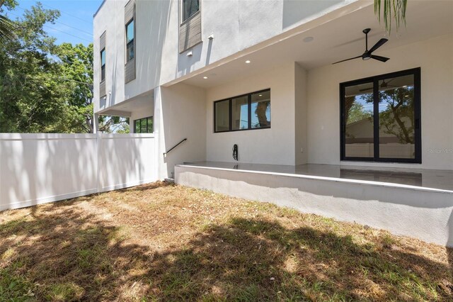 218 Hesperides St N, Tampa, FL 33609 - photo 30