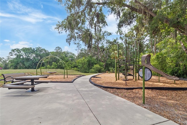 6180 Spring Crayfish Ave, New Port Richey, FL 34653 - communal playground featuring view of scattered trees