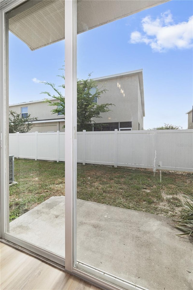 527 Glenn Cross Dr, Ruskin, FL 33570 - entryway featuring plenty of natural light
