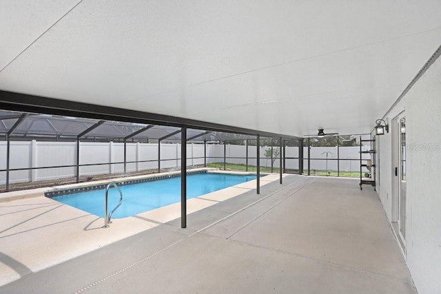 1017 Cameo Crest Ln, Valrico, FL 33596 - view of swimming pool featuring a fenced backyard, a patio, and a lanai