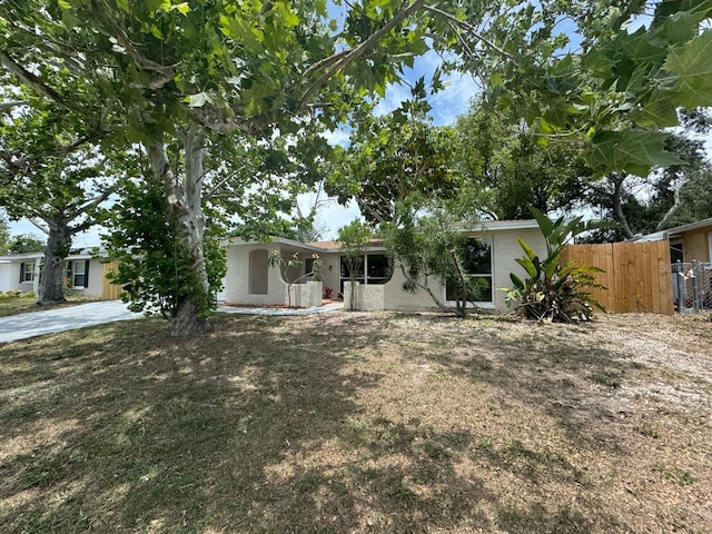 7831 Fox Hollow Dr, Port Richey, FL 34668